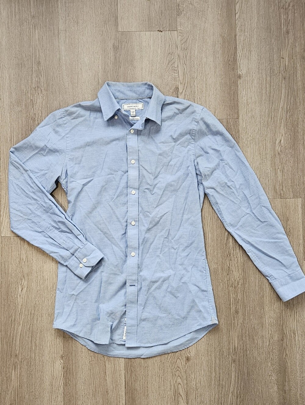 Crown & Ivy Light Blue Men's Button-Down Shirt -Small 14-14.5, 32/33 (Slim Fit)